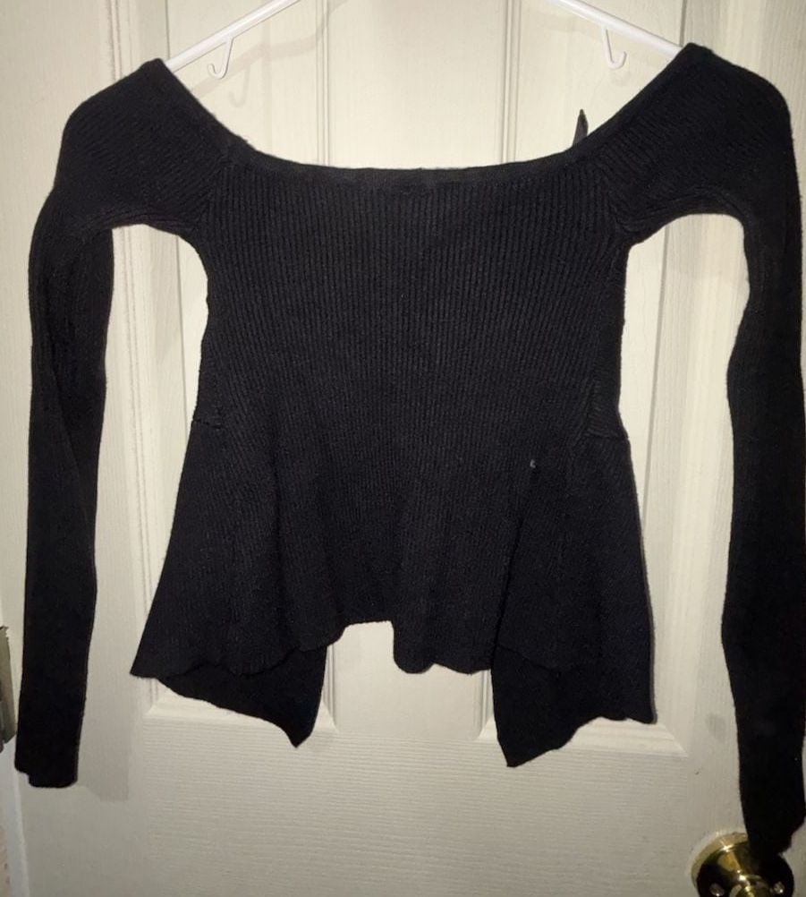 Windsor Ribbed off the shoulder Long Sleeve Top Size S Black Twist Front 3
