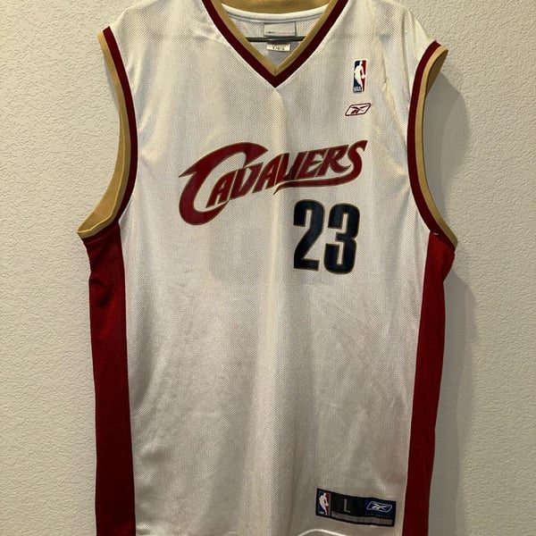 Vintage Reebok Cleveland Cavaliers #23 Lebron James jersey