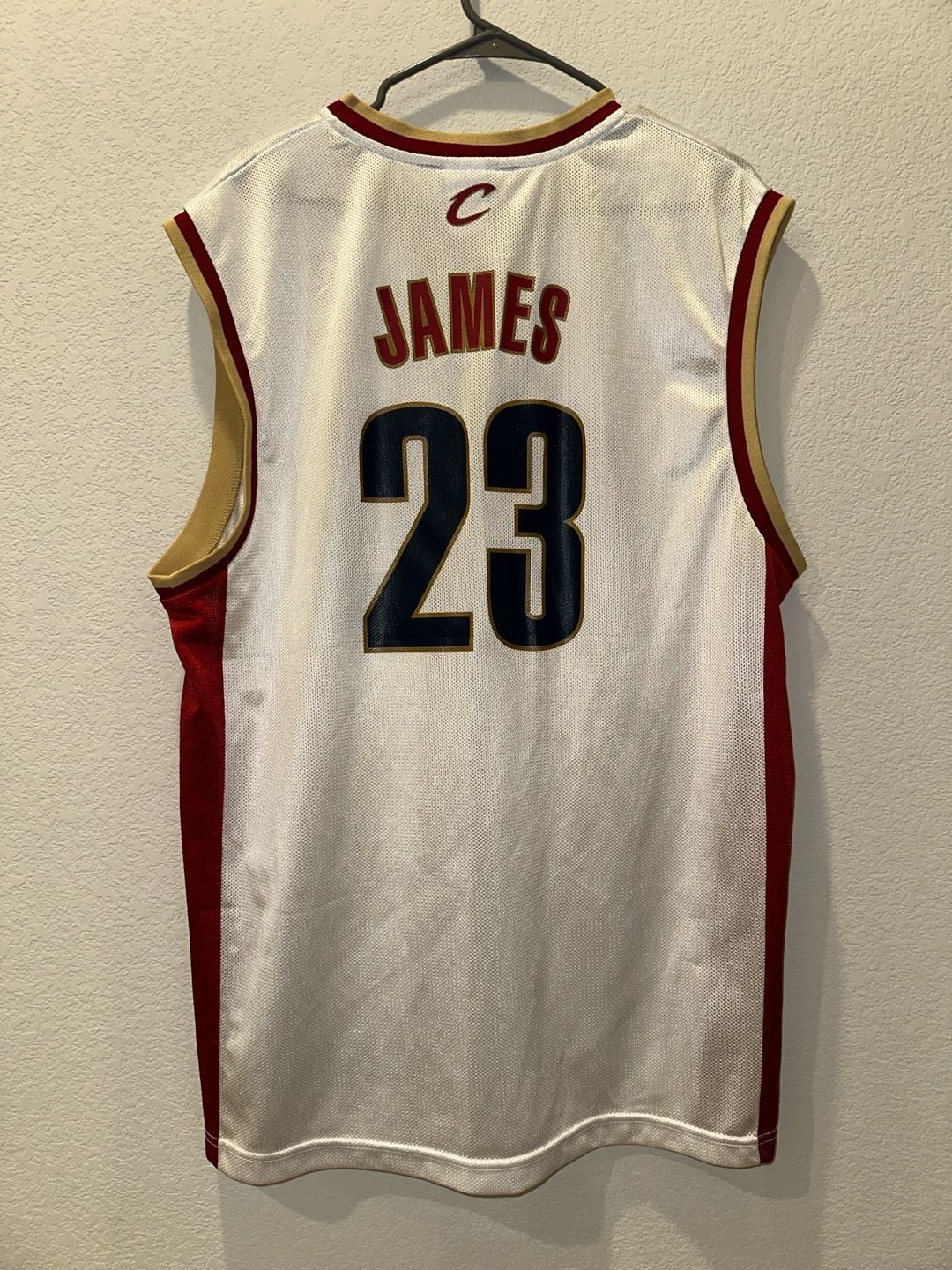 Vintage Reebok Cleveland Cavaliers #23 Lebron James jersey 3