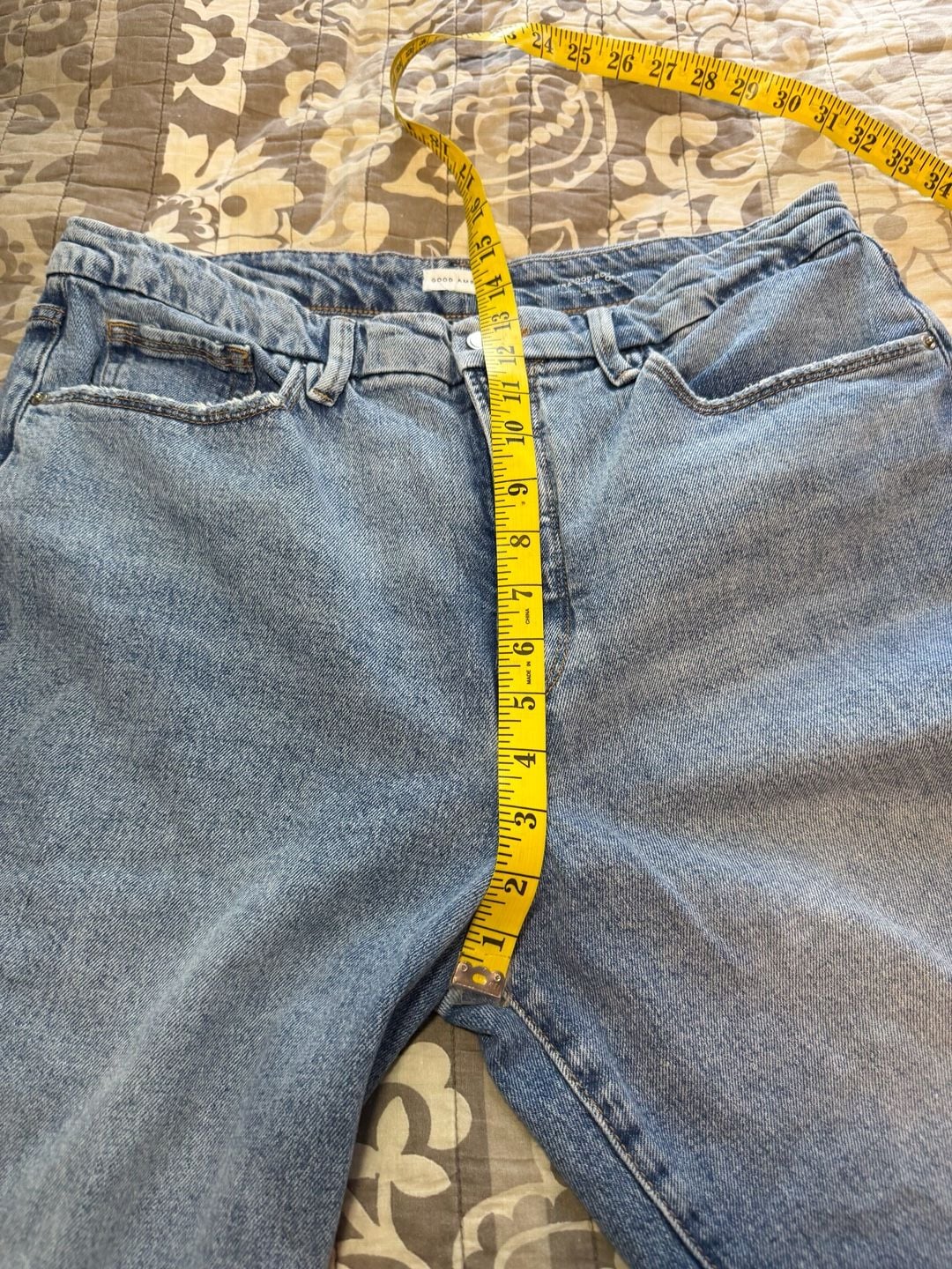 Good American Good Boy Crop Straight Jeans Size 12/31 Blue 9