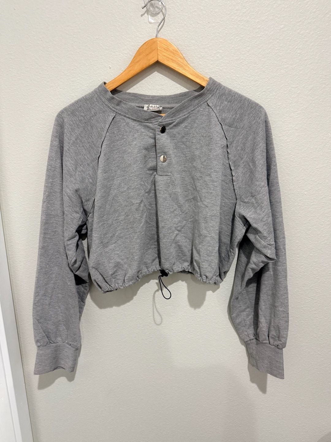 Intimately Free People Henley Sweatshirt Size M Gray Crop Top 2