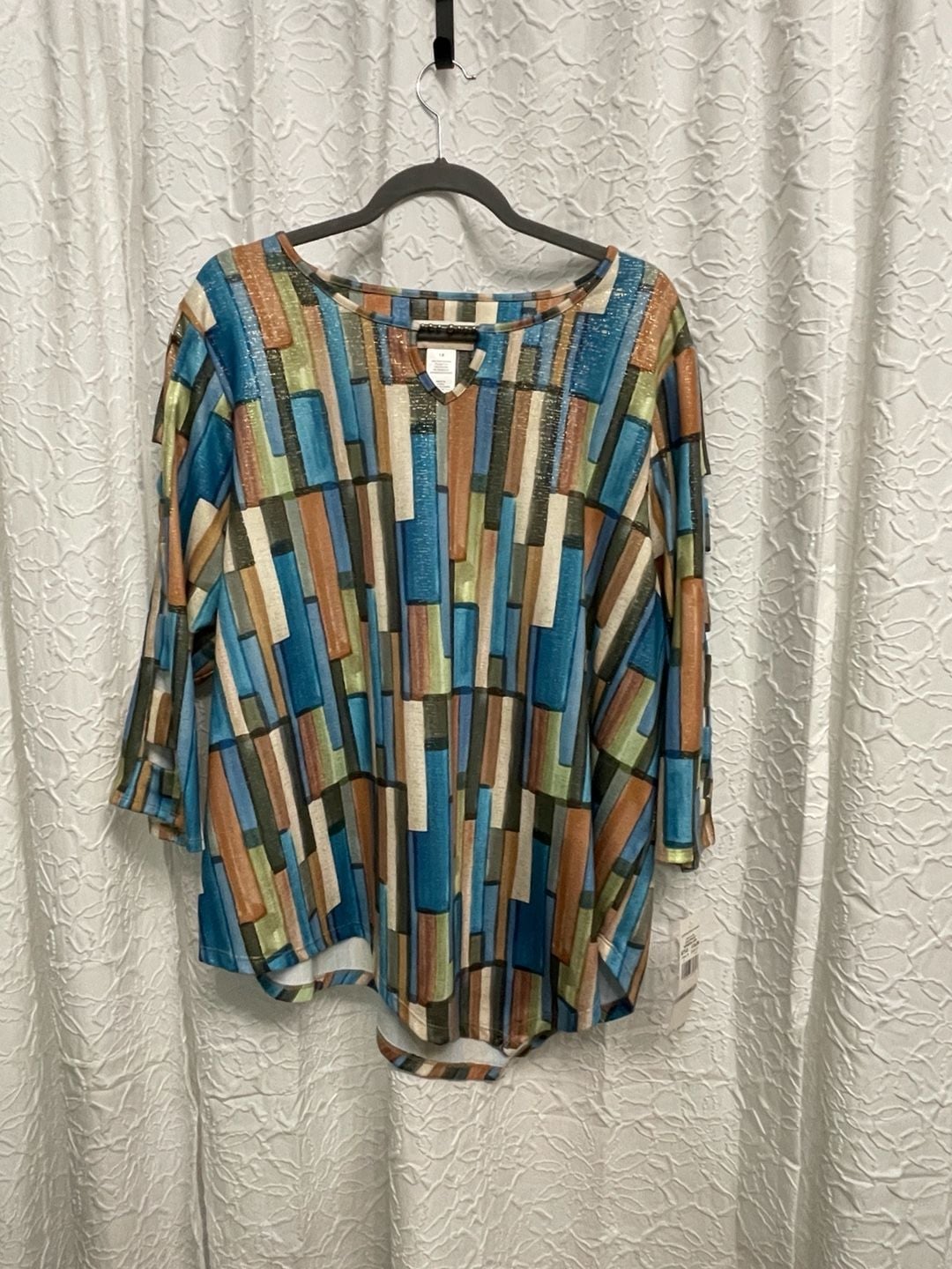 Alfred Dunner Geometric Tunic Top Size 1X Multi Shimmer Asymmetric Hem 2