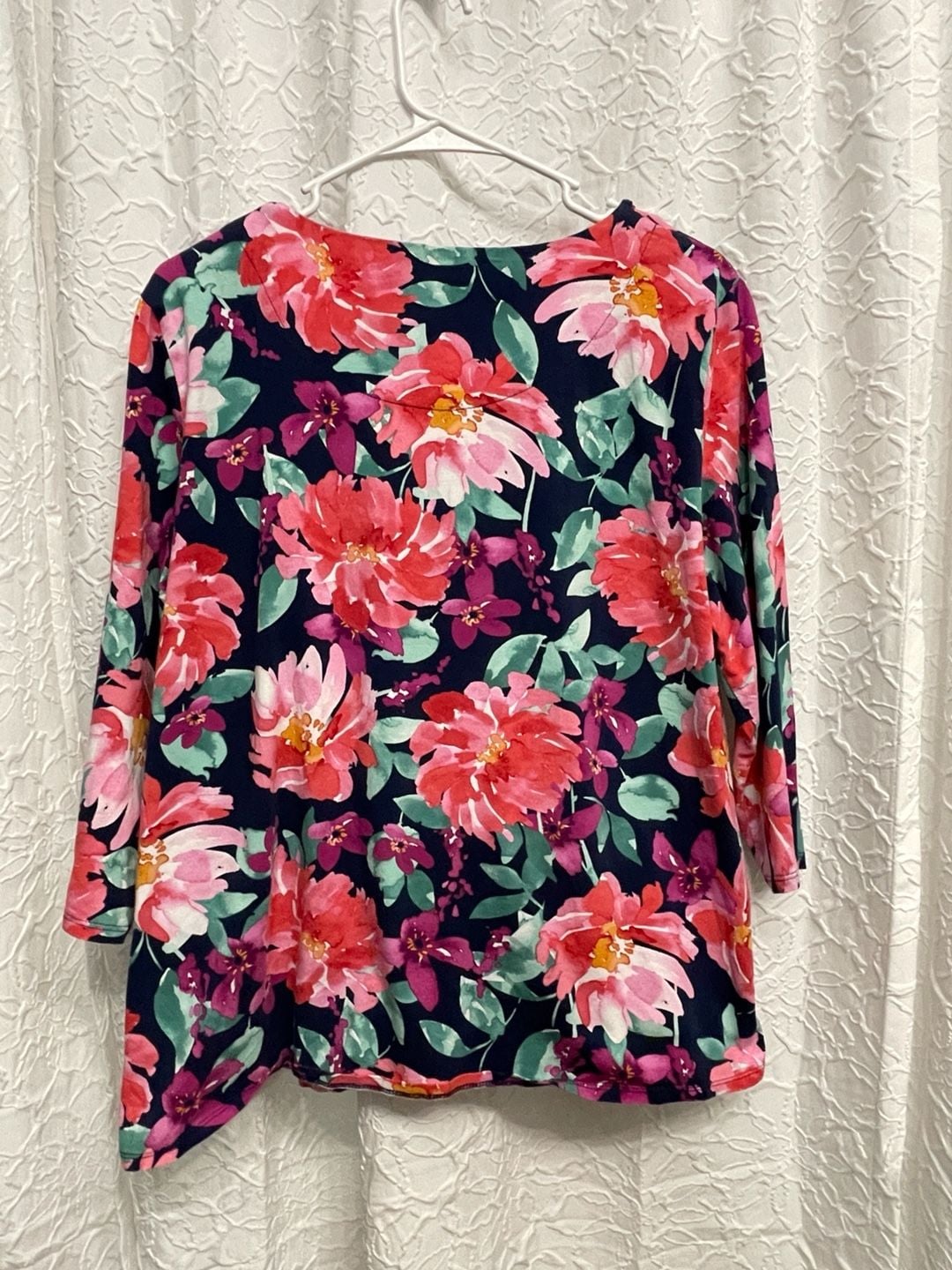 Alfred Dunner Floral Top Size L Navy Multi Cotton 3/4 Sleeve Beaded Neckline 4