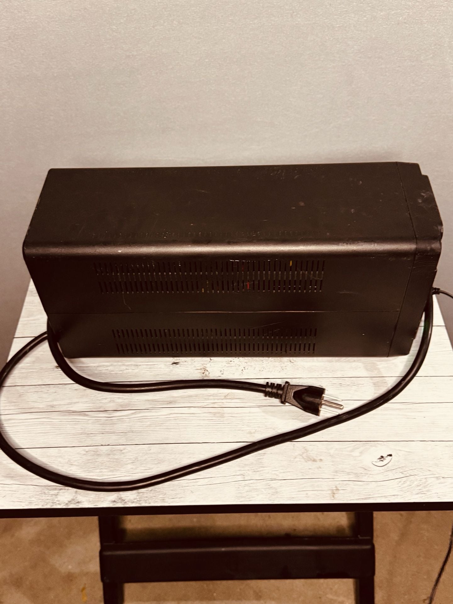 APC Back-UPS Battery Backup Surge Protector Power Supply Black Used 3