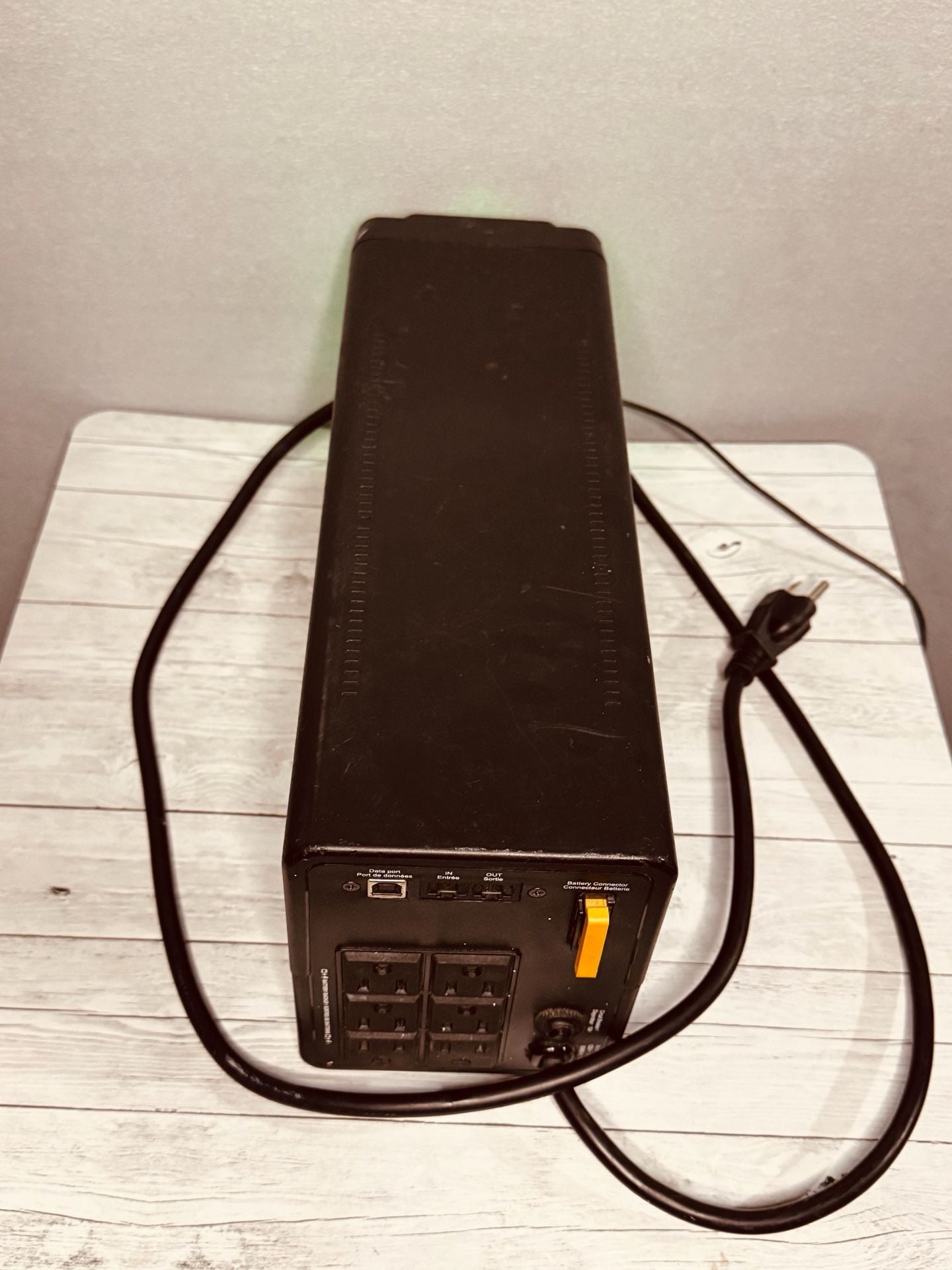 APC Back-UPS Battery Backup Surge Protector Power Supply Black Used 4