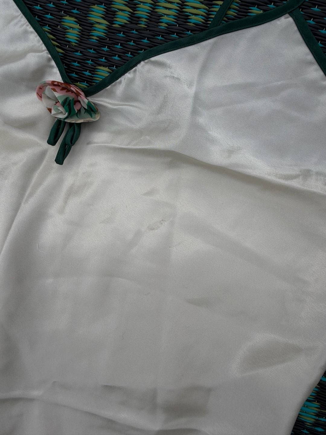 Wendy Ann Cami White Satin Green Trim Floral Applique 4