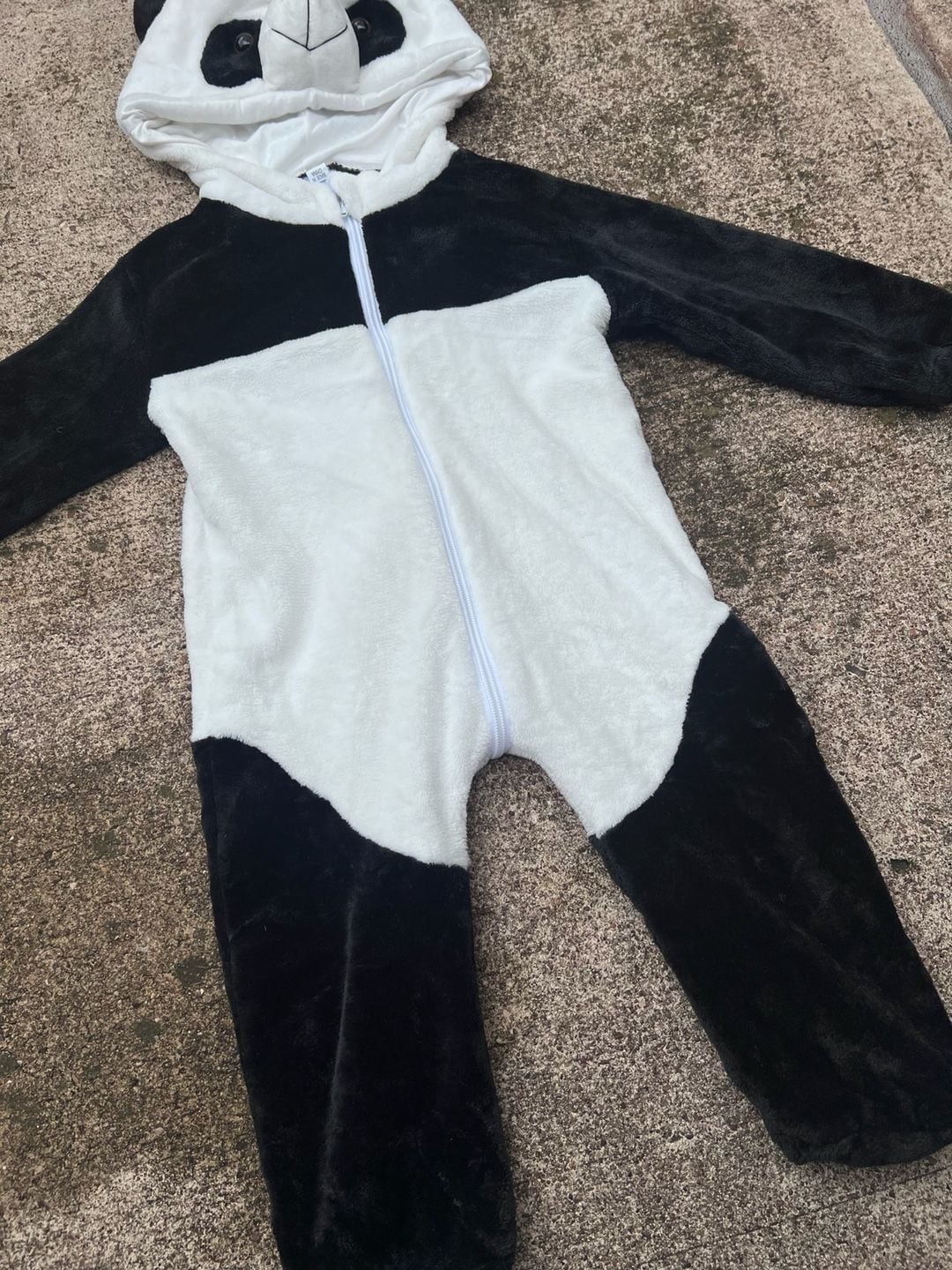 Z-ID Girl Plush Hooded Panda Bear One-Piece Costume Size 18-24 Months (1T-2T)
3