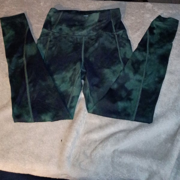 Victoria's Secret Tie Dye Leggings Size XS Green