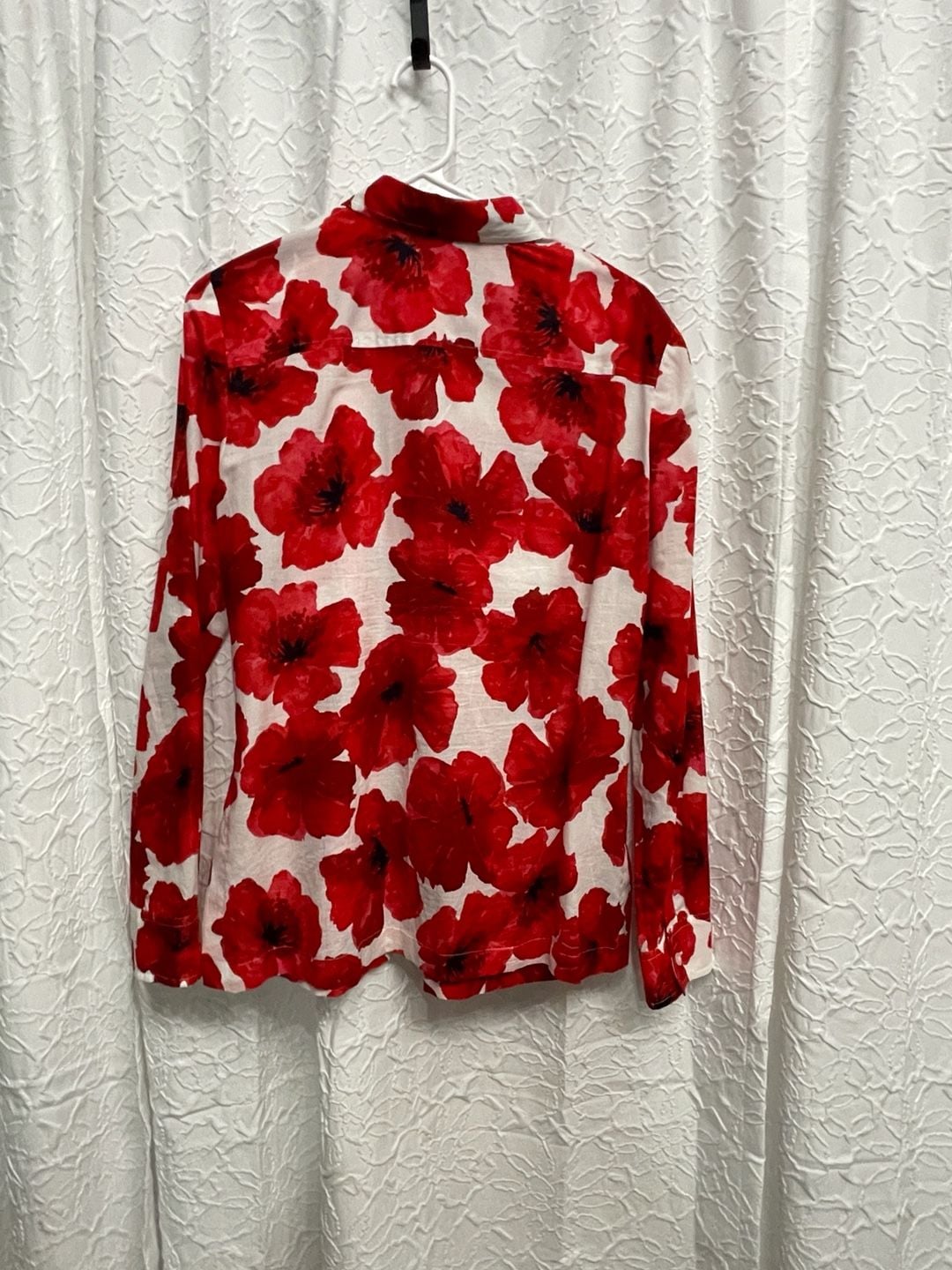 Jones New York Signature Blouse Size M Red White Floral Print Button Down 4