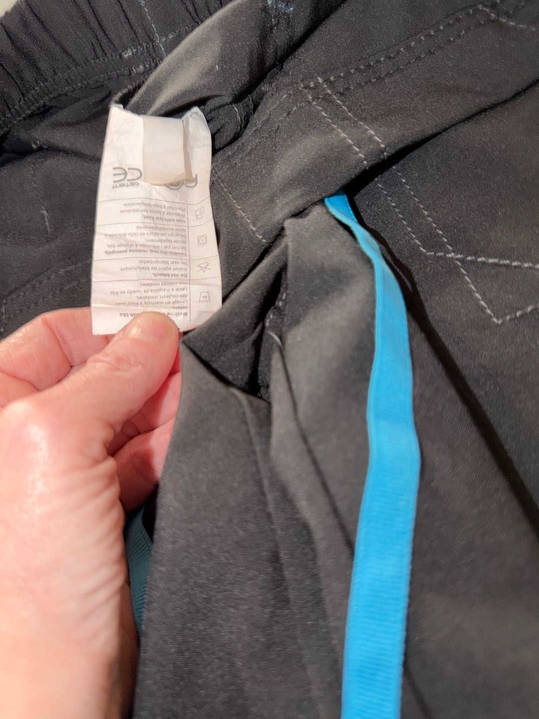 👨🏽⚕️👩🏼⚕️🦷🪥💉🩸CARHARTT SCRUB SET!!!
Carhartt Force Scrub Set Size XS Black Blue Trim Top Pants 11