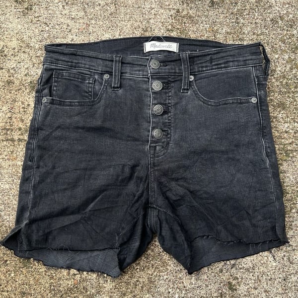 A- Madewell Black 9" High Rise Skinny Button Fly Denim Cutoff Shorts - Size 27