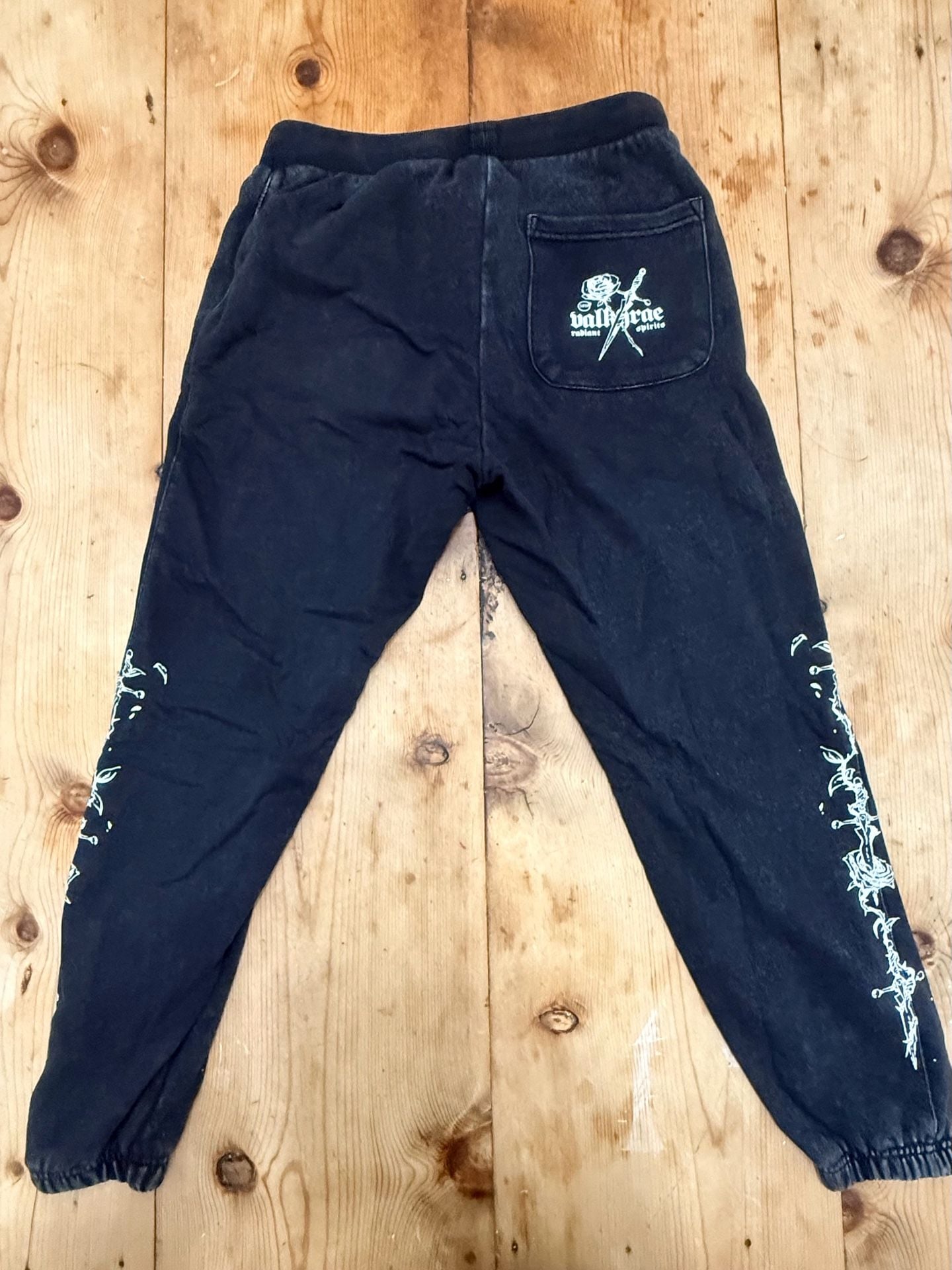 Valkyrae Radiant Spirits Black Sweatpants Joggers Dagger Sword Rose - Size Small 4