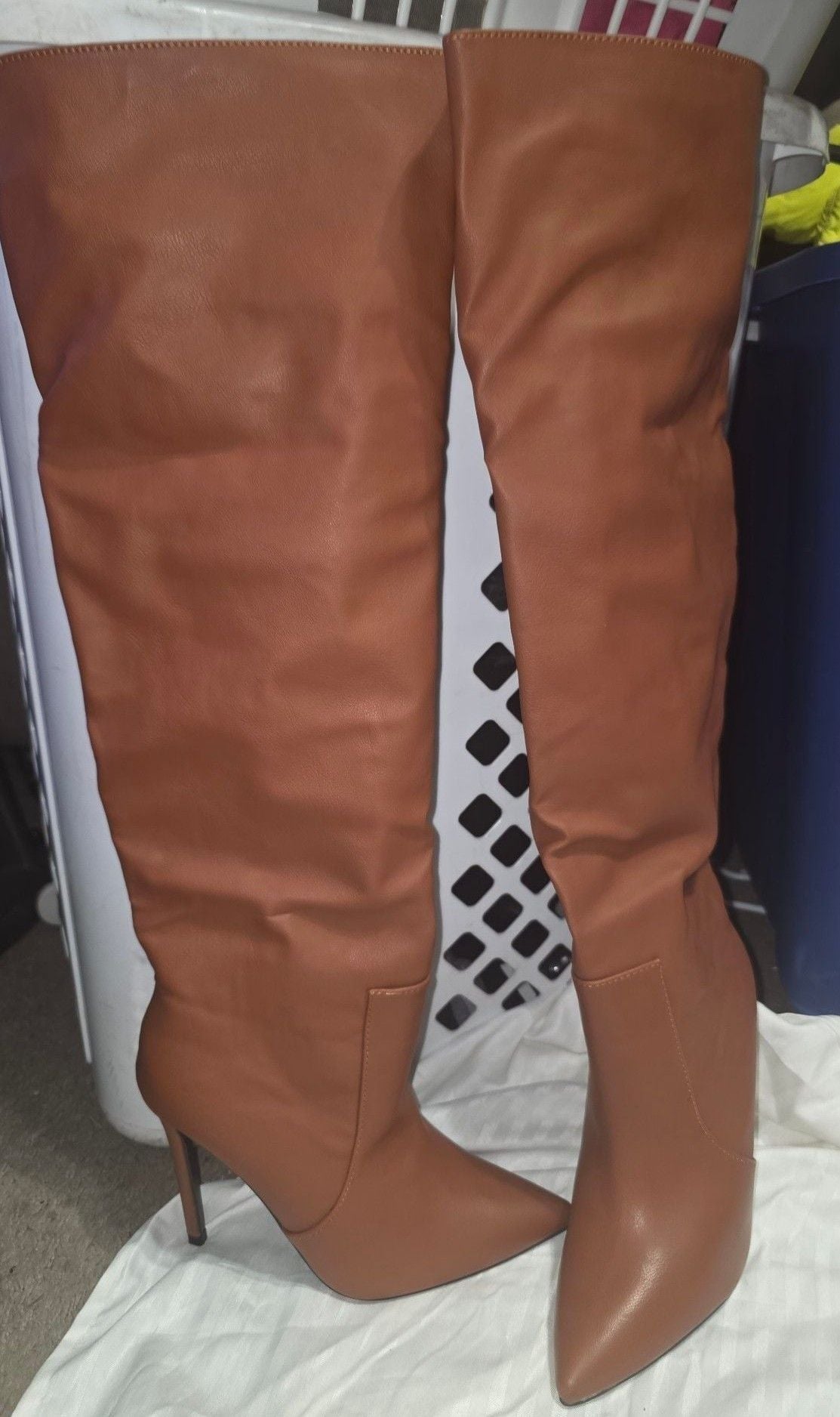 So Me Friare Knee High Boots Size 7 Brown PU Stiletto Heel 3