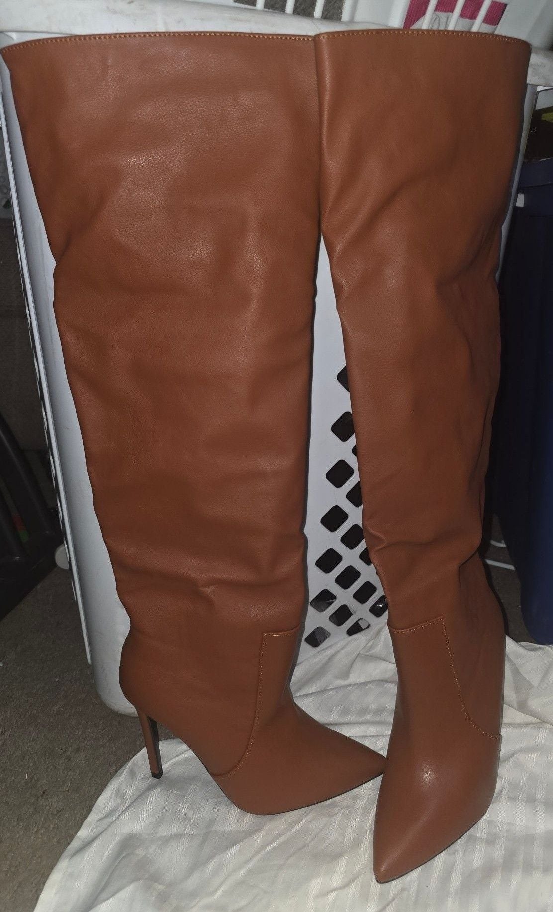 So Me Friare Knee High Boots Size 7 Brown PU Stiletto Heel 5