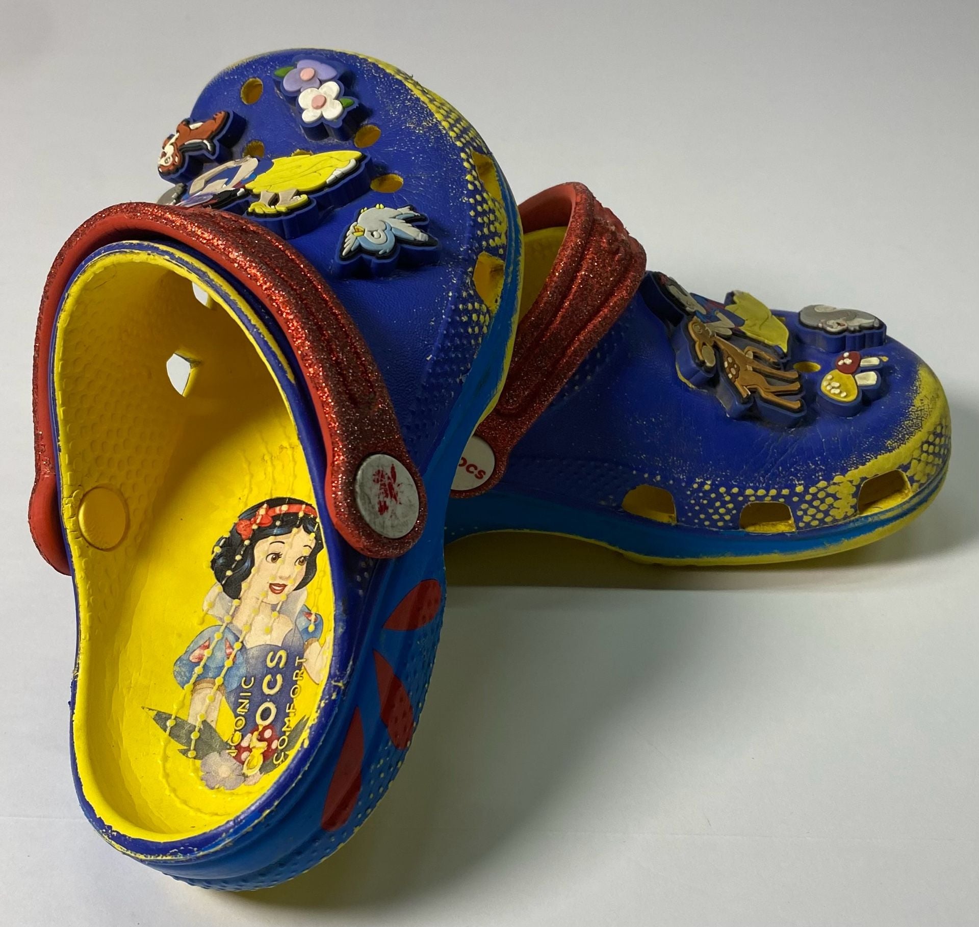 Crocs Disney Snow White Classic Clog Size C 11 Blue Red 1