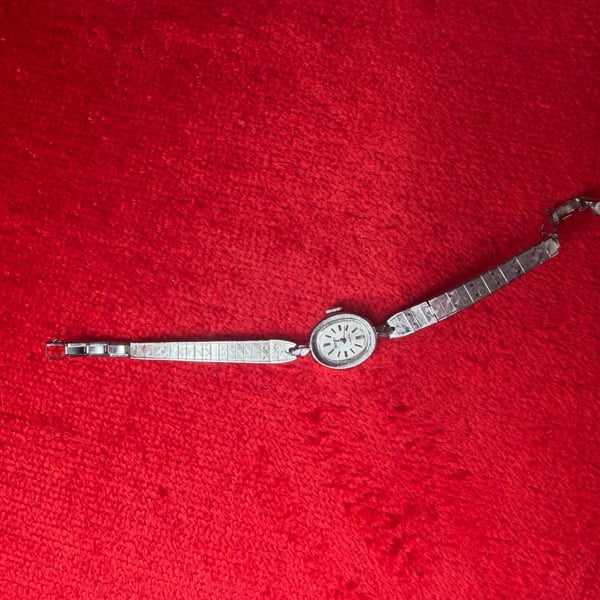 Sears Vintage 7 Jewels Ladies Watch Silver Tone