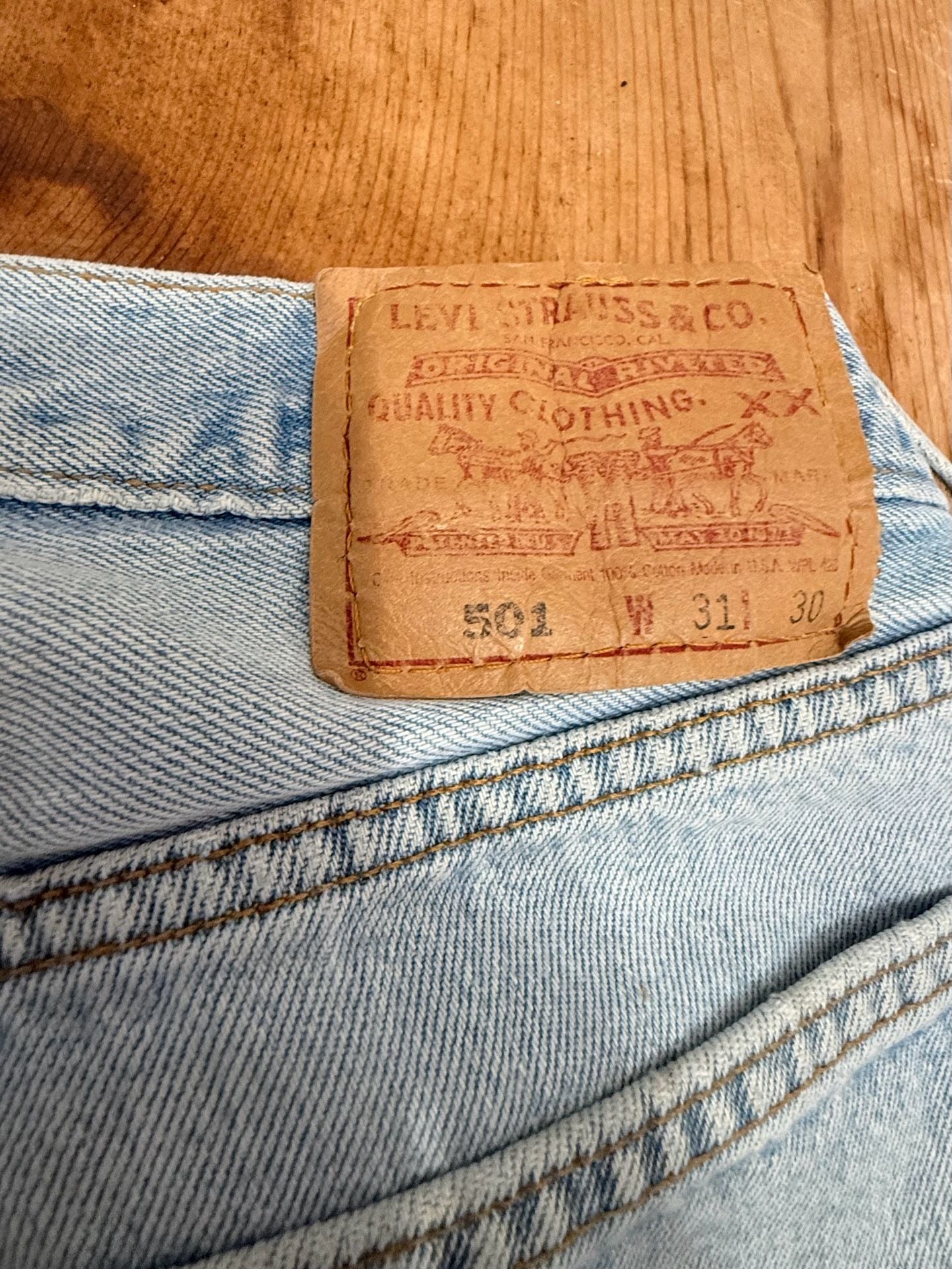 Vintage 1998 Levi's 501 Made in USA Light Wash Jeans - Size W31 L30 4
