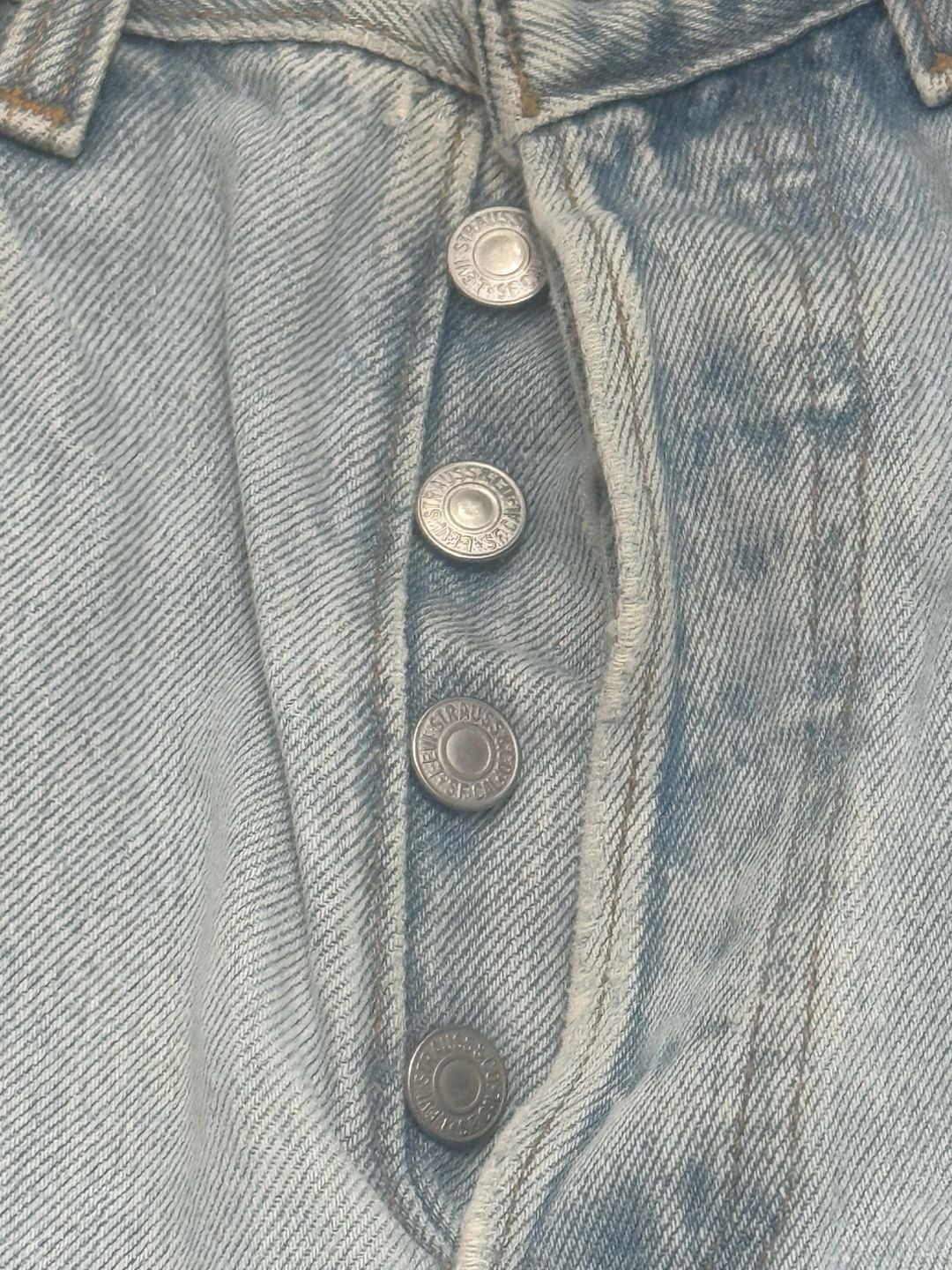 Vintage 1998 Levi's 501 Made in USA Light Wash Jeans - Size W31 L30 7