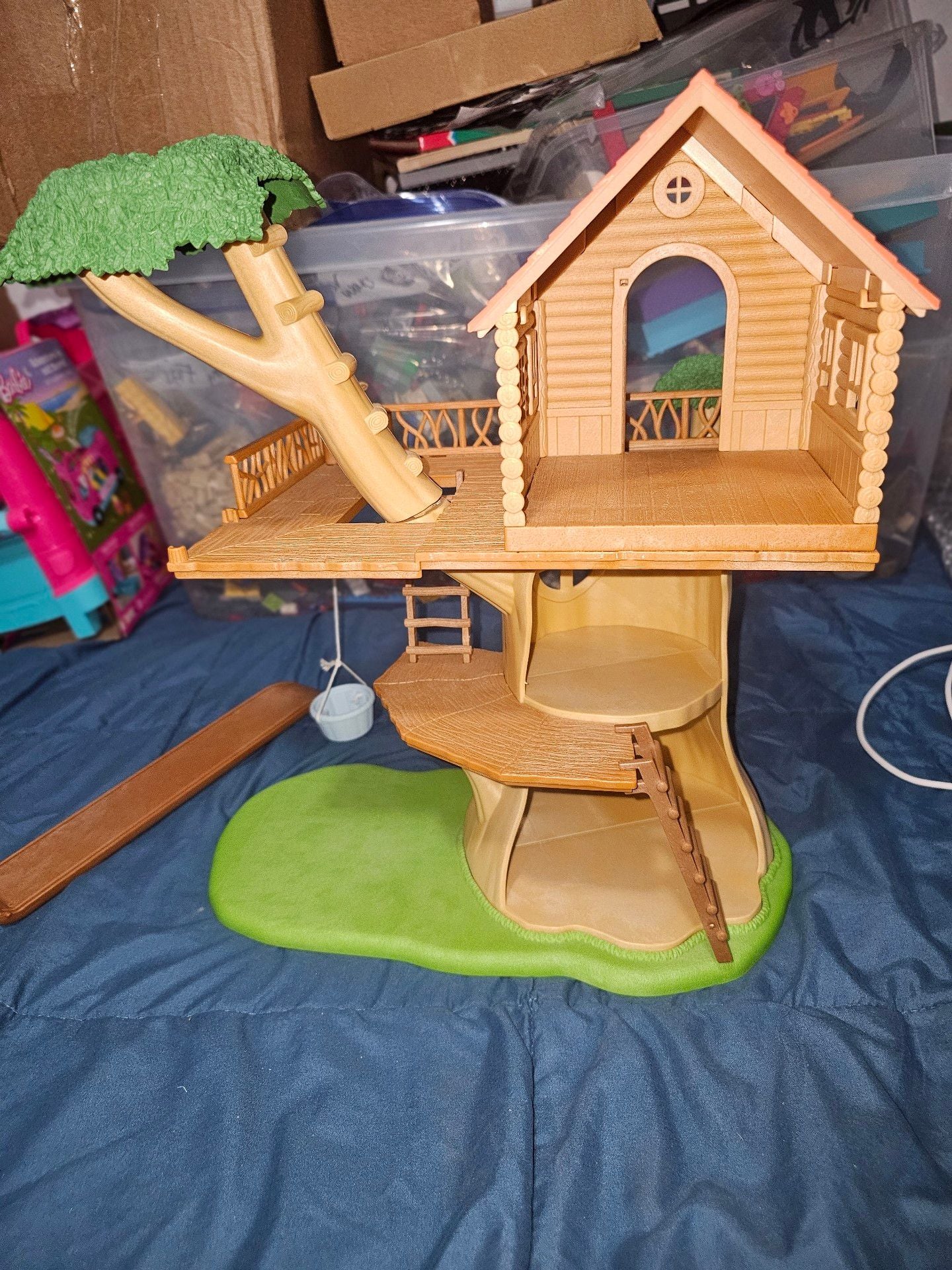 Epoch Calico Critters Adventure Treehouse Playset 2