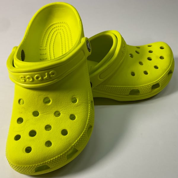 Crocs Classic Clog Size M 5 W 7 Yellow Slip-On Shoes