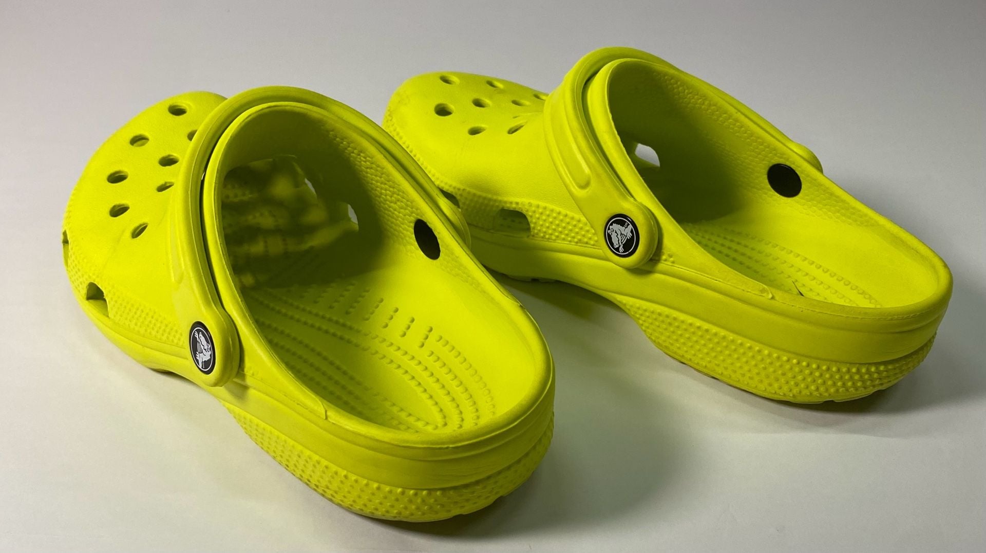 Crocs Classic Clog Size M 5 W 7 Yellow Slip-On Shoes 4