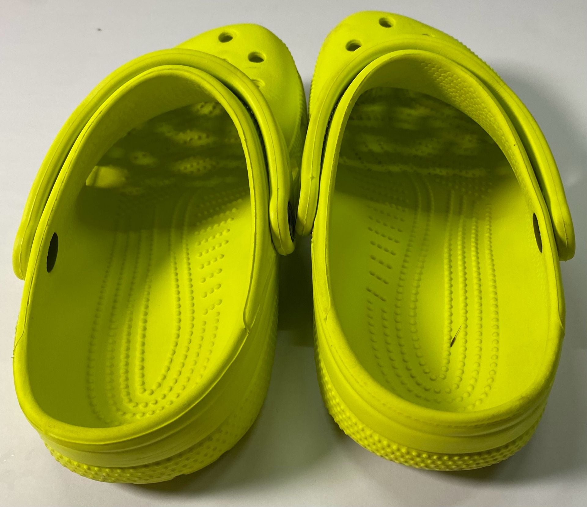 Crocs Classic Clog Size M 5 W 7 Yellow Slip-On Shoes 5