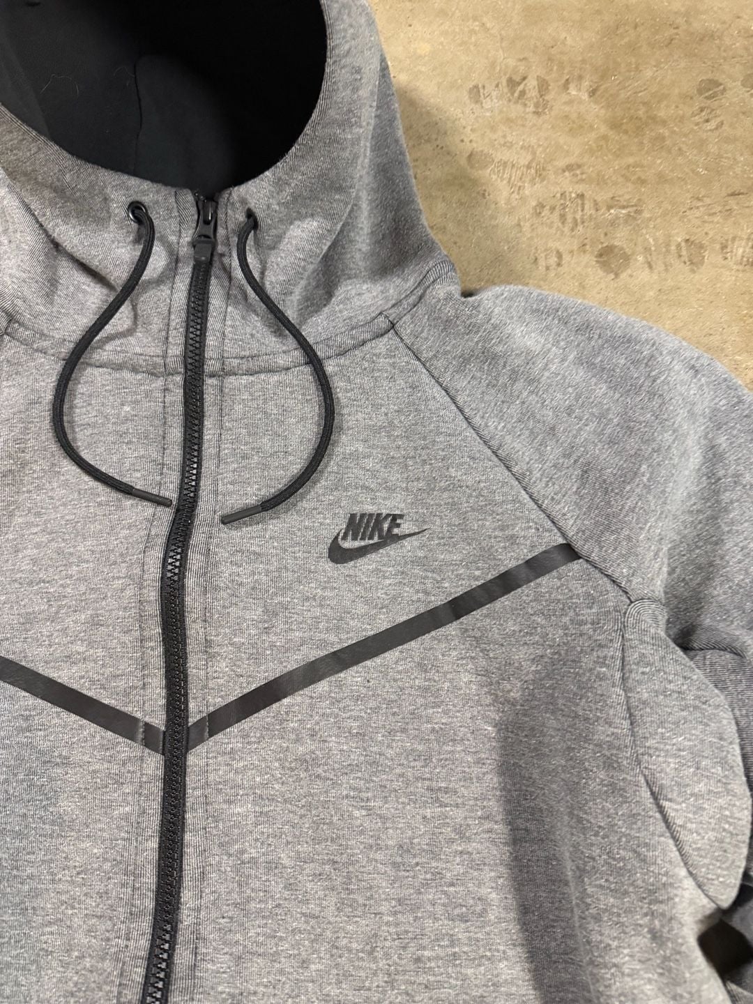 Nike Tech Fleece Full Zip Hoodie Size M Grey 3