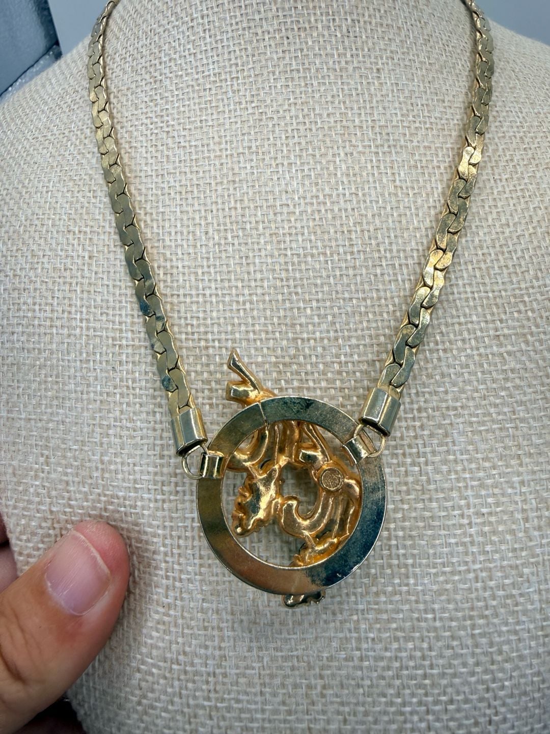 Vintage Gold Tone Blue Rhinestone Pearl Pendant Necklace 7