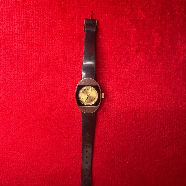 Vintage Buler Swiss Made Wrist Watch Black Gold Tone