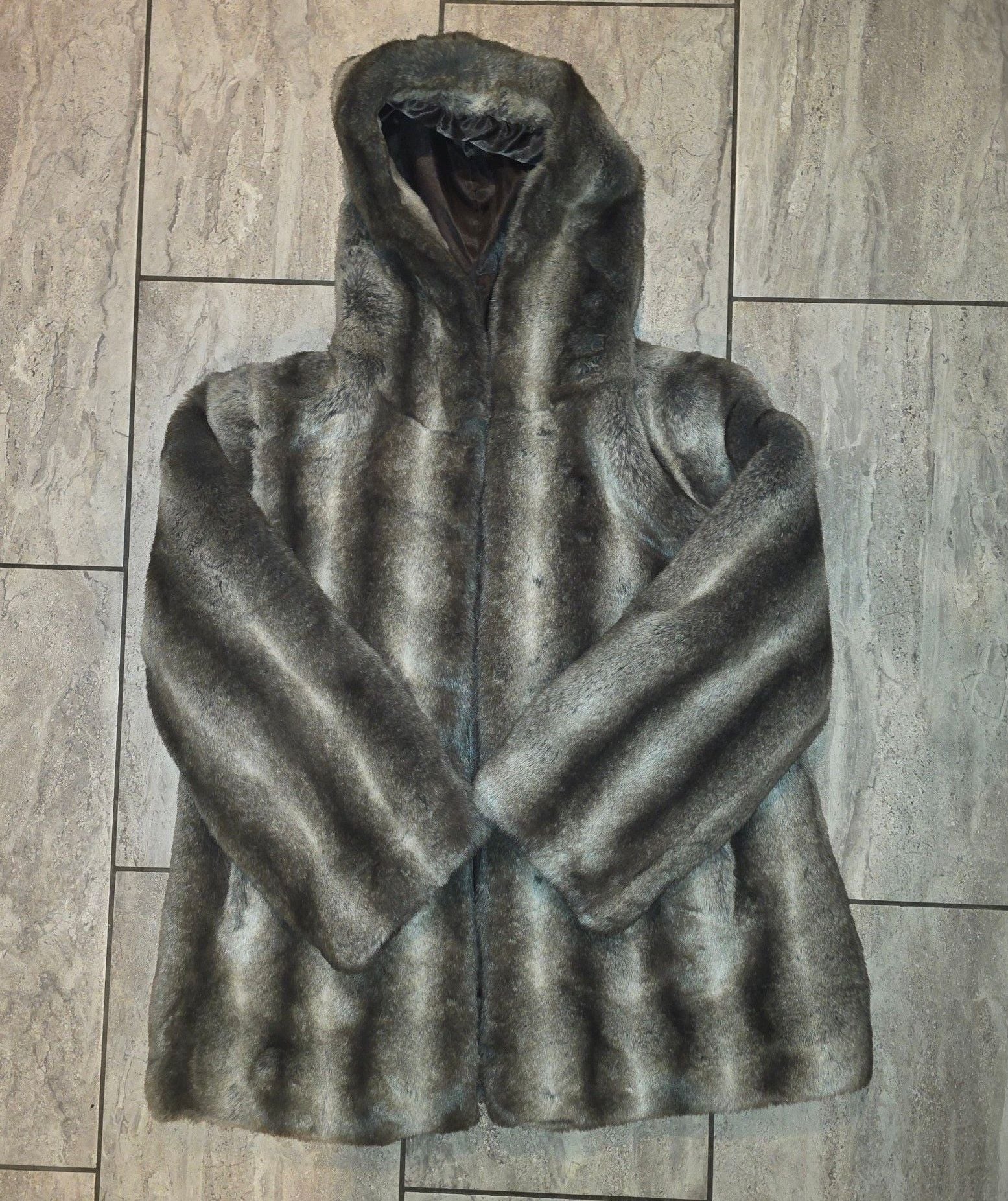 East 5th Faux Fur Hooded Jacket Size Medium Grey Striped 2