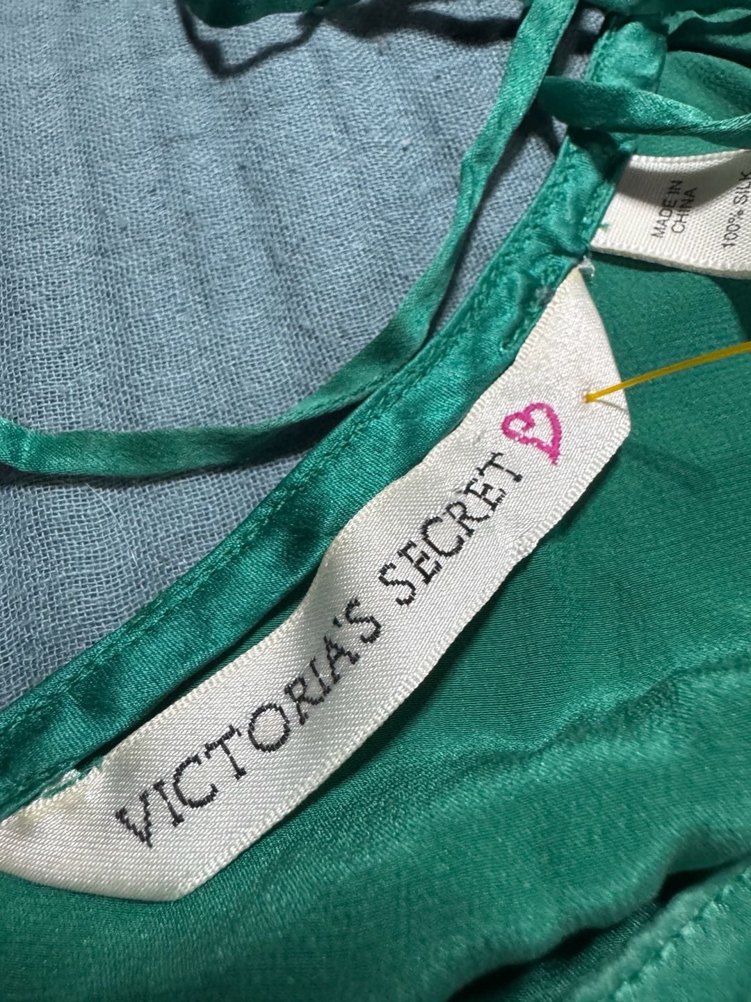 Y2K VTG Victoria's Secret 100% Silk green Cami And Shorts Set Size S 8