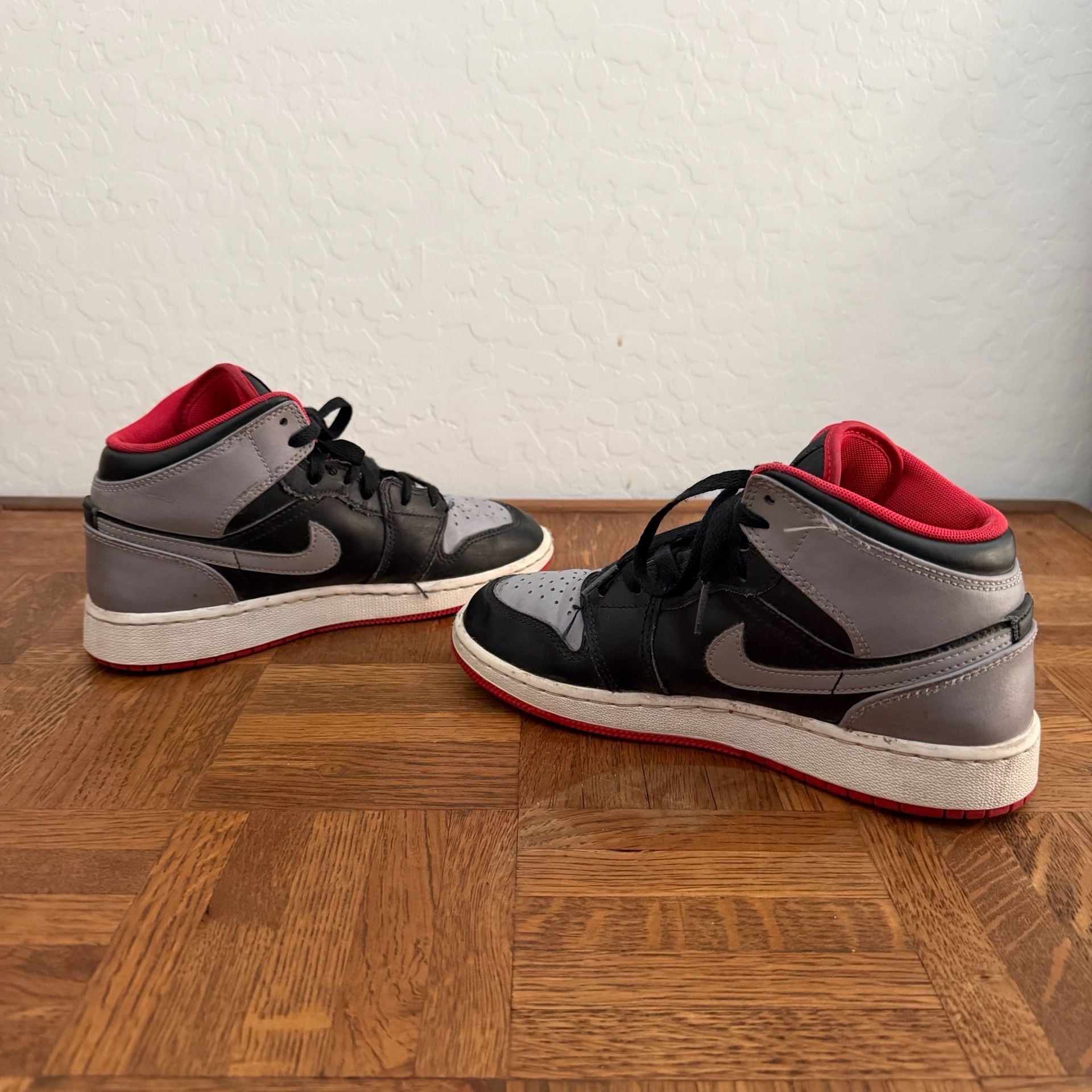 Nike Air Jordan 1 Mid Black Gym Red Medium Grey Sneakers 4Y 6