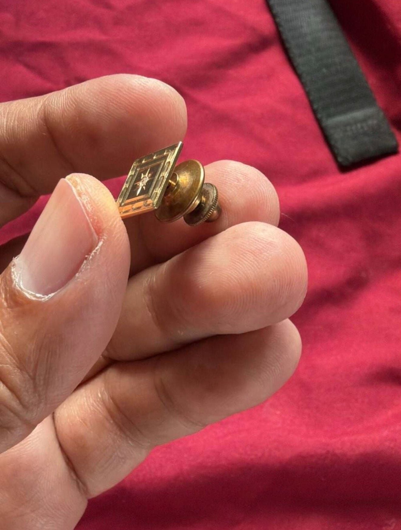 Vintage 14K Yellow Gold Diamond Square Lapel Pin Stick Pin 5