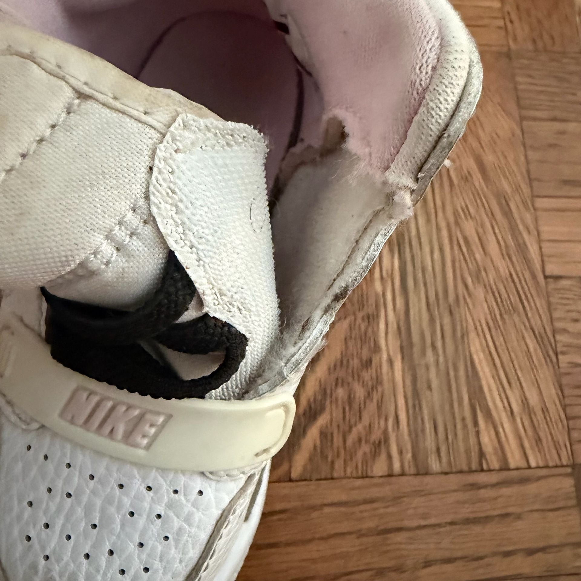 Jordan Legacy 312 Size 3c White Black Pink Foam Toddler Sneakers 9