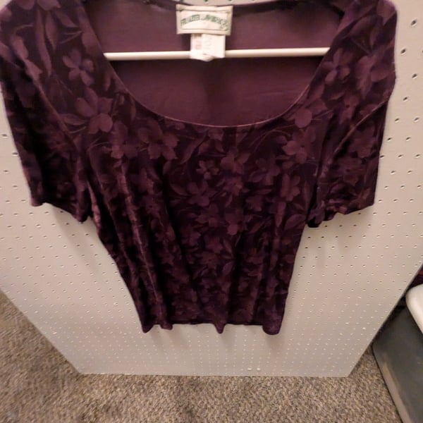 Frazier Lawrence Floral Velvet Burnout Top Size Large Purple Short Sleeve