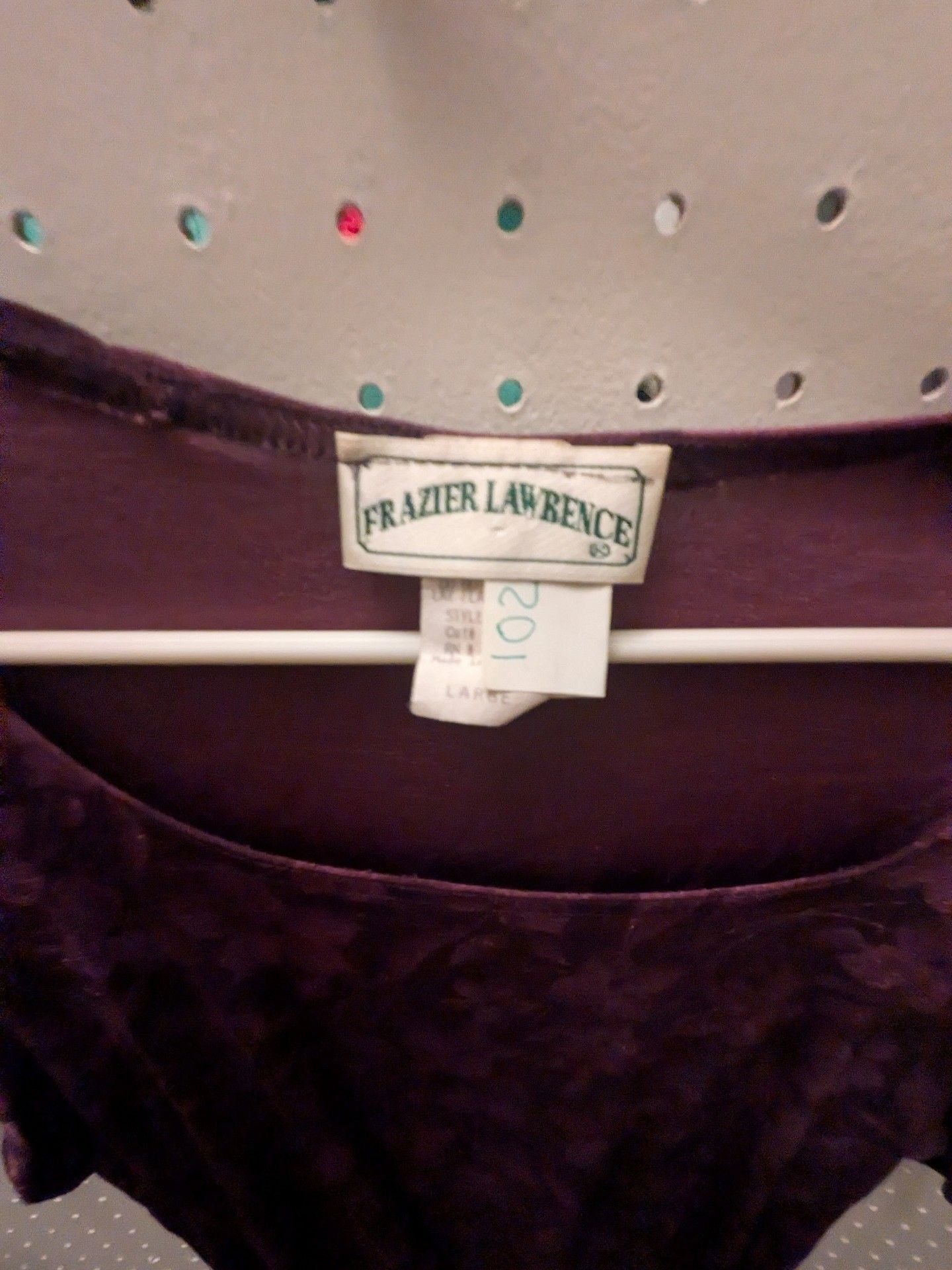 Frazier Lawrence Floral Velvet Burnout Top Size Large Purple Short Sleeve 3
