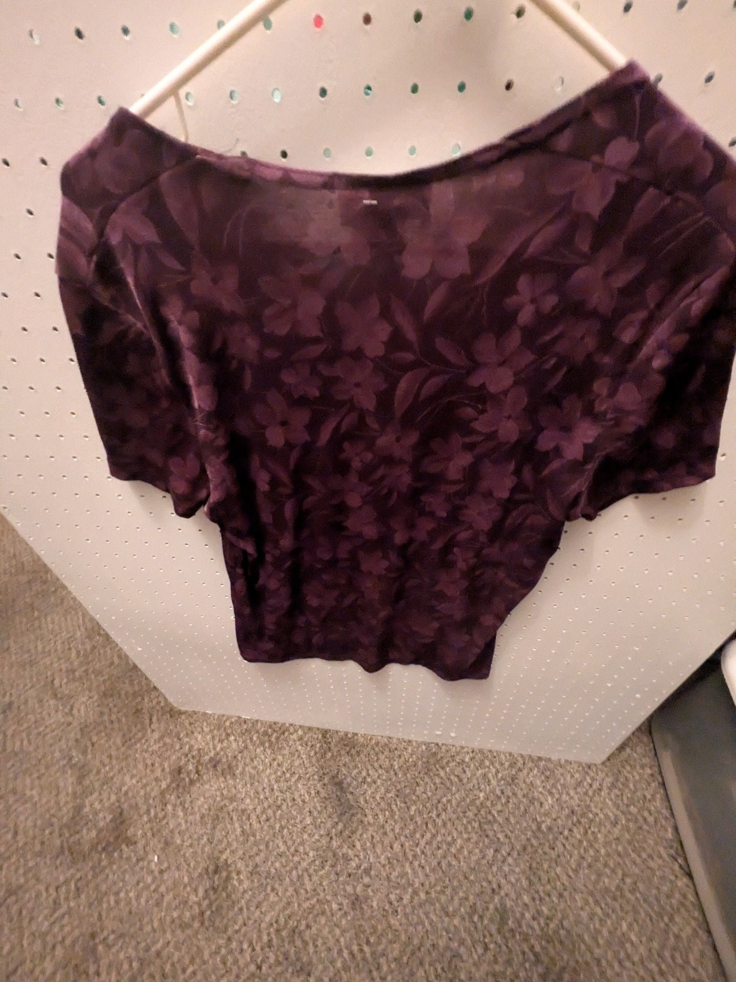 Frazier Lawrence Floral Velvet Burnout Top Size Large Purple Short Sleeve 4