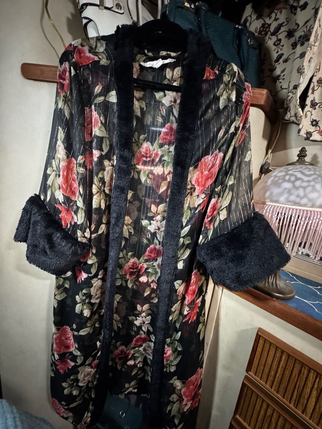 Chelsea & Violet Floral Kimono Size M Black Faux Fur Trim Robe 2