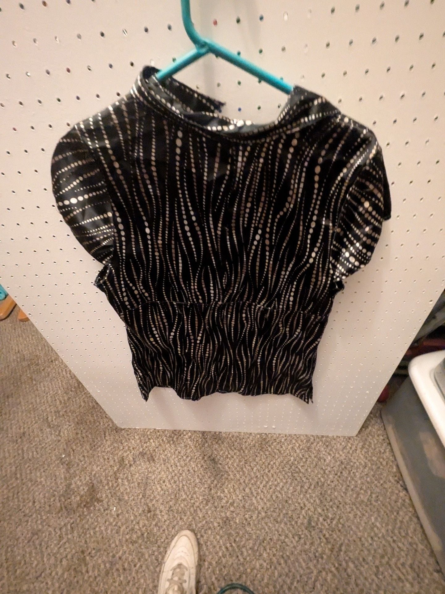 Studio 1940 Blouse Size L Black Gold Polka Dot V-Neck 4