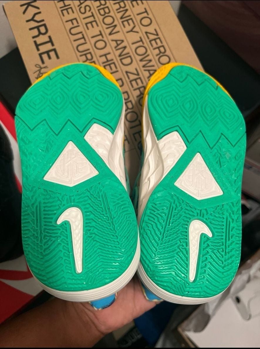Product thumbnail 6