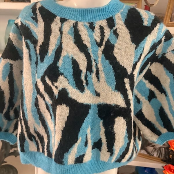 Zara Animal Jacquard Knit Sweater Size S Blue Zebra Crop Crewneck