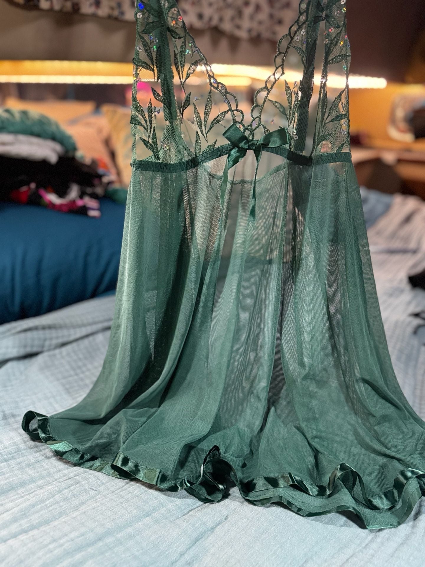Tagless VS share lace with rhinestone strap sequin green slip dress M 3