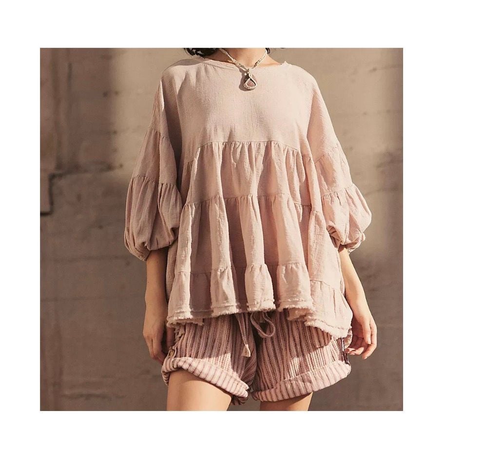 Free People Tiered Tunic Blouse Size XS ￼neutral color Balloon Sleeve Babydoll Top fall  8