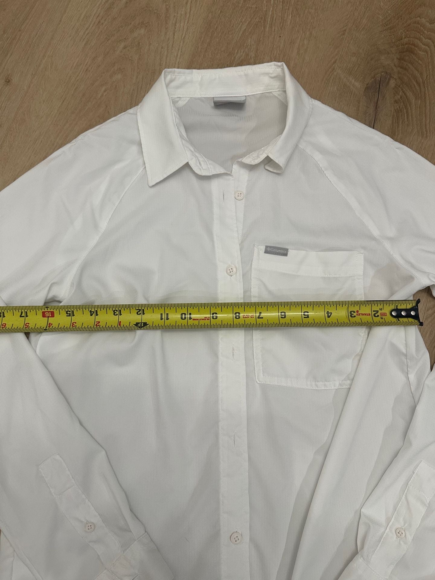 Columbia Long Sleeve Button Up Shirt Size S White Pocket 6