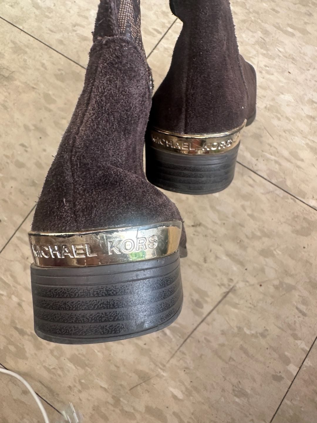 Michael Kors Finley Makysa Logo Boots Size 1 Brown Suede 6