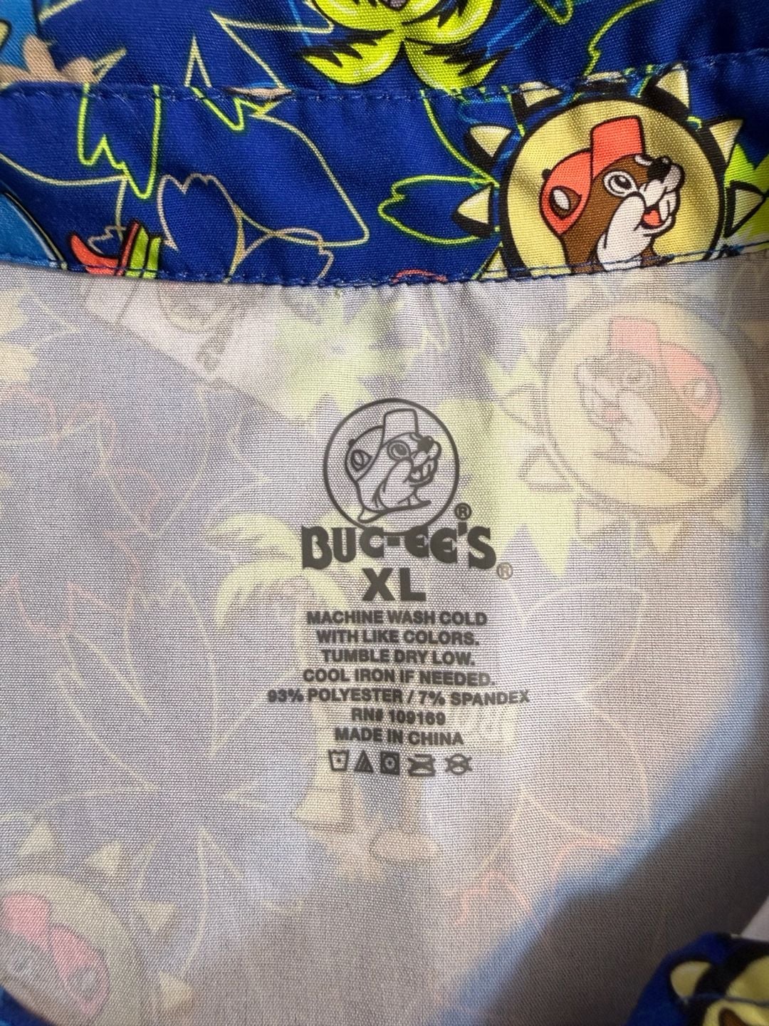 Buc-ee's Hawaiian Shirt XL Blue Tropical Surfer Print 4