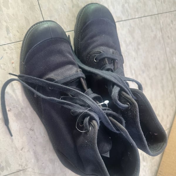 Palladium Pampa Hi Boots Size 9 Black Canvas