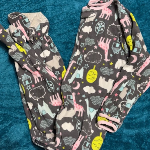 Just One You Made By Carter's Fleece Footed Pajamas Size 5T Gray Animal Print