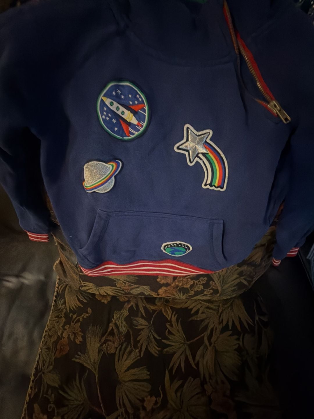 Mini Boden Space Applique Sweatshirt Size 4-5Y Blue Hoodie 3