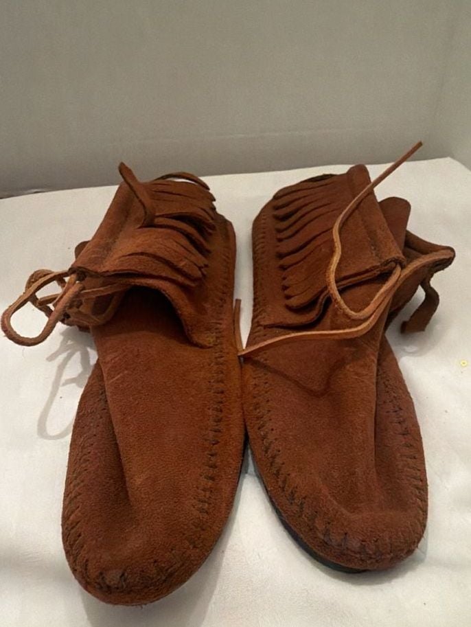 Minnetonka 3-Layer Fringe Boots Size 7.5 Brown Suede Ankle 2